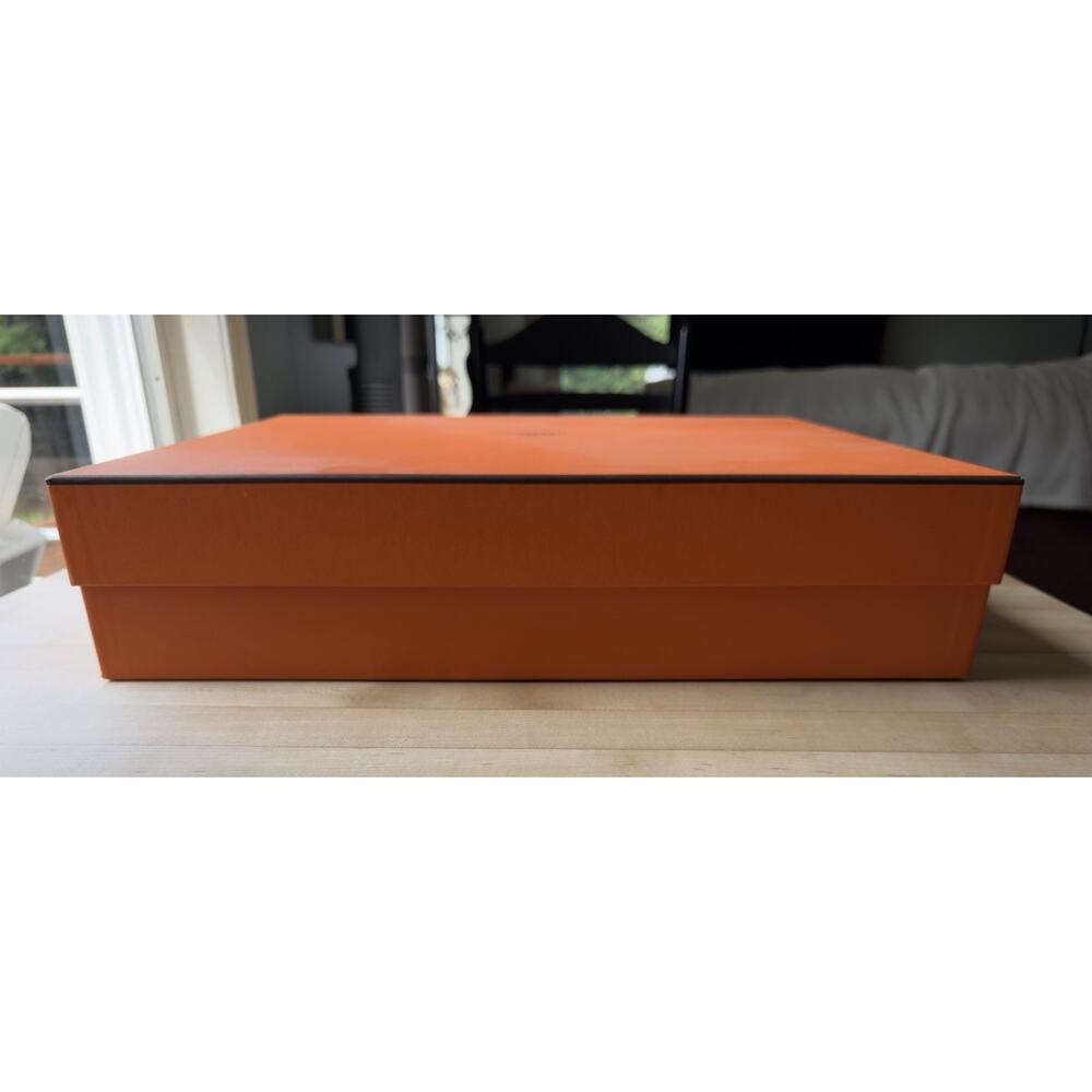 Authentic Hermes Paris Large Orange Gift Box 18" x 15" x 4" with Ribbon & Tissue - Picture 6 of 10